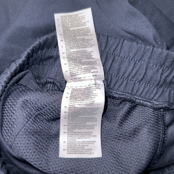 ADIDAS LIGHTWEIGHT AEROREADY GRAPHIC SHORTS RUNNING GYM SPORTS FITNESS MENS NAVY - Picture 7 of 15